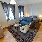 Apartment Babylon *